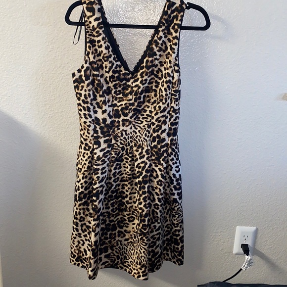 Vince Camuto cheetah print cocktail dress - Picture 2 of 7
